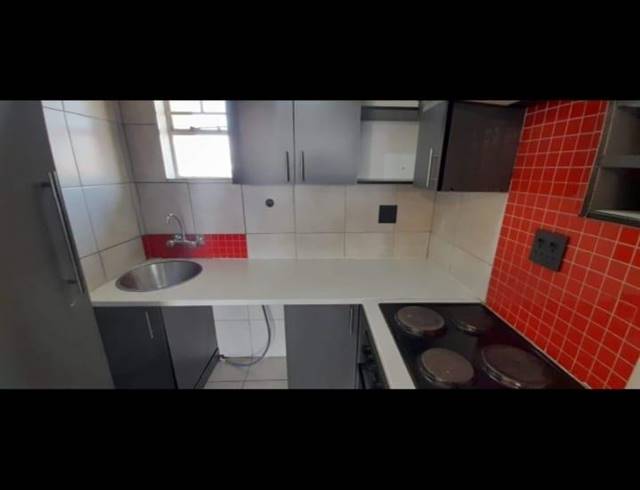 2 BEDROOM APARTMENT FOR SALE IN FLEURHOF